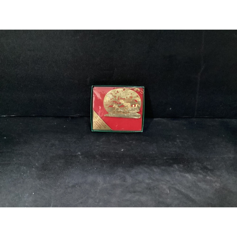 HALLMARK DIMENSIONAL ORNAMENT BRASS WITH 24 KT GOLD TONE